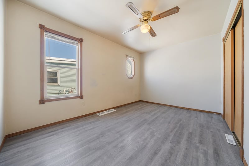 1016 Wirtz Ave, Green Bay, WI 54304-2544