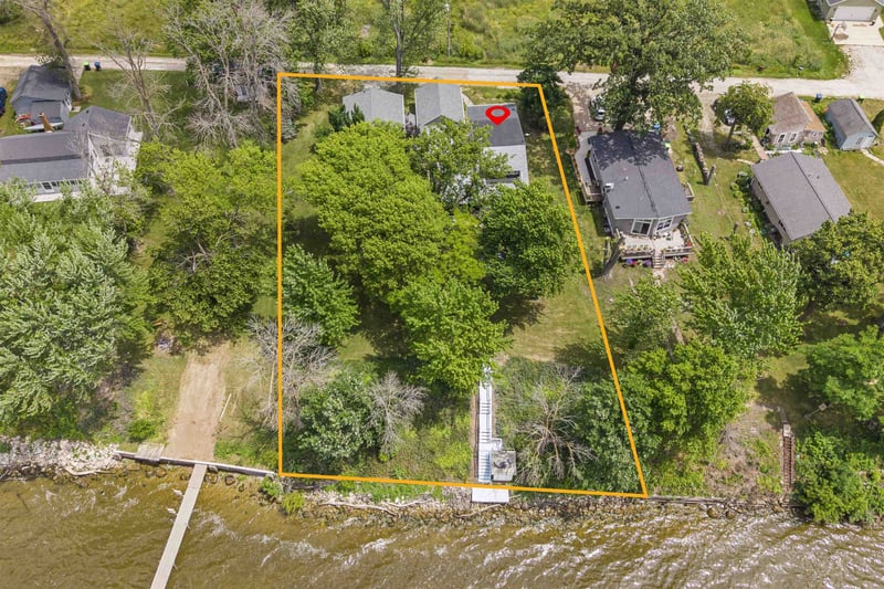 N2007 Elmwood Beach Rd, Chilton, WI 53014-9428