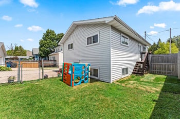 707 N Sawyer St, Oshkosh, WI 54902