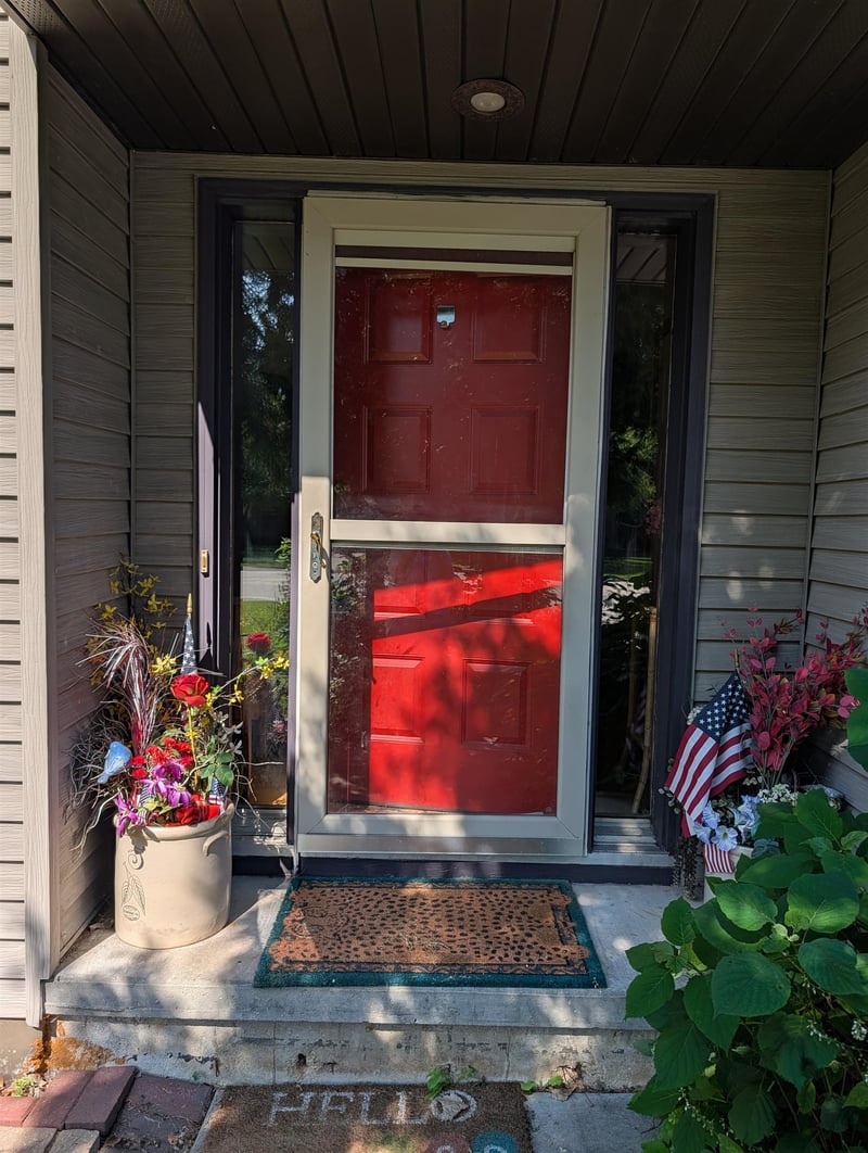 2050 Hilltop Dr, Ashwaubenon, WI 54313-9320