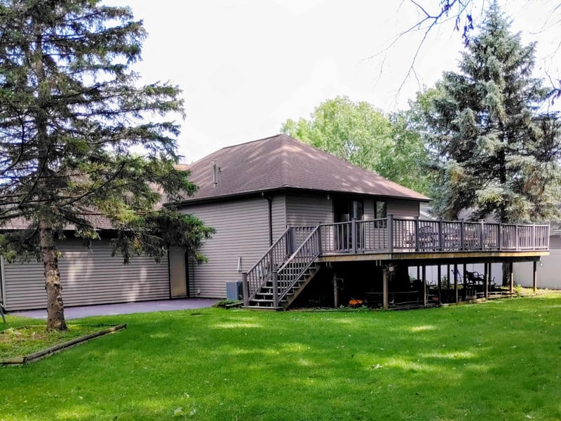 2050 Hilltop Dr, Ashwaubenon, WI 54313-9320