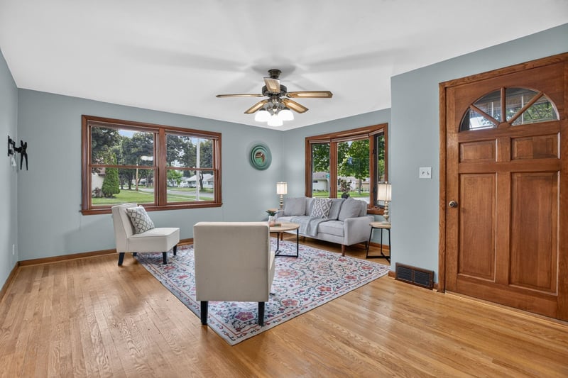926 Byrd St, Appleton, WI 54911