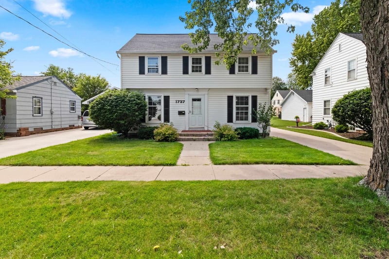 1727 Clark St, Appleton, WI 54911