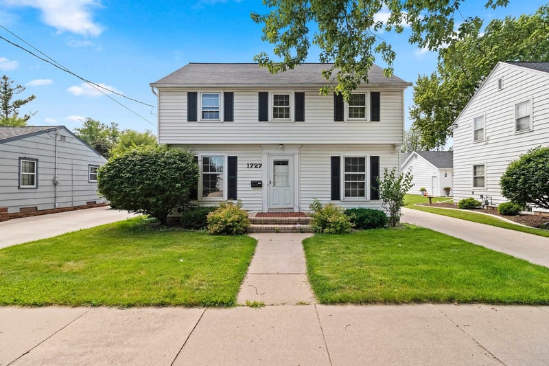 1727 Clark St, Appleton, WI 54911