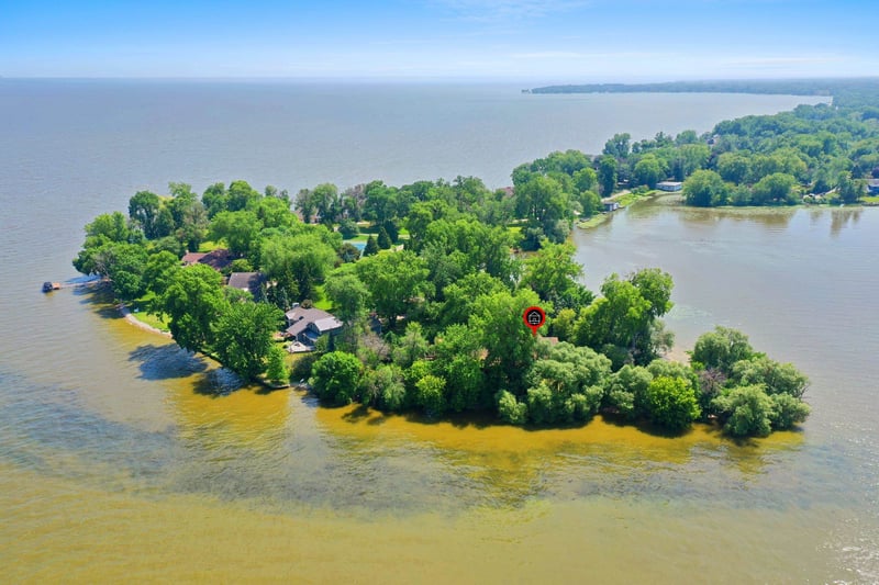 200 Lake Rd, Menasha, WI 54952-3419