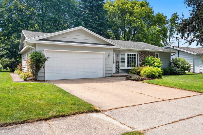 1001 Arlington St, Appleton, WI 54915