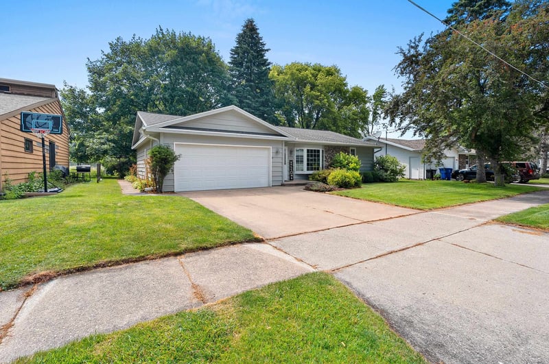 1001 Arlington St, Appleton, WI 54915