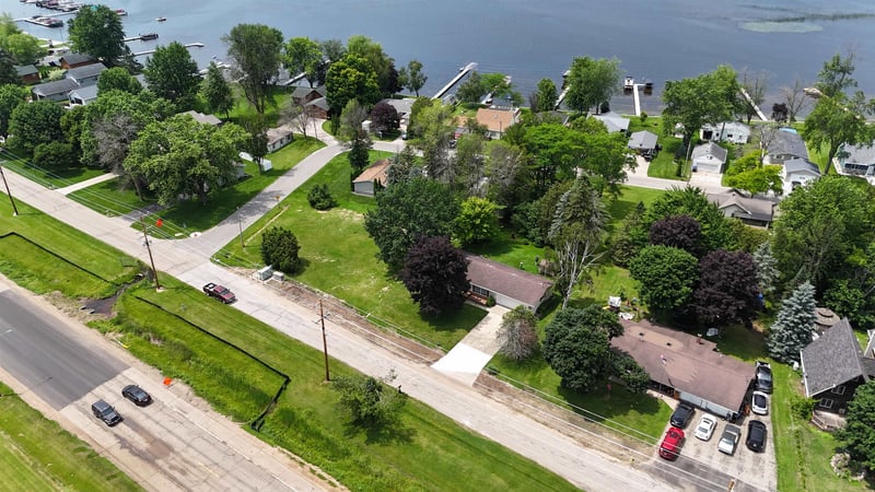 205 Meyer St, Cecil, WI 54111