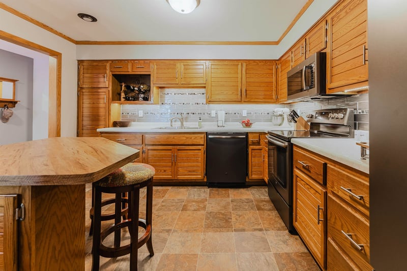 2250 Meadowbrook Ct #C, Oshkosh, WI 54904-7853