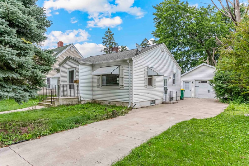 910 Wilson Ave, Green Bay, WI 54303