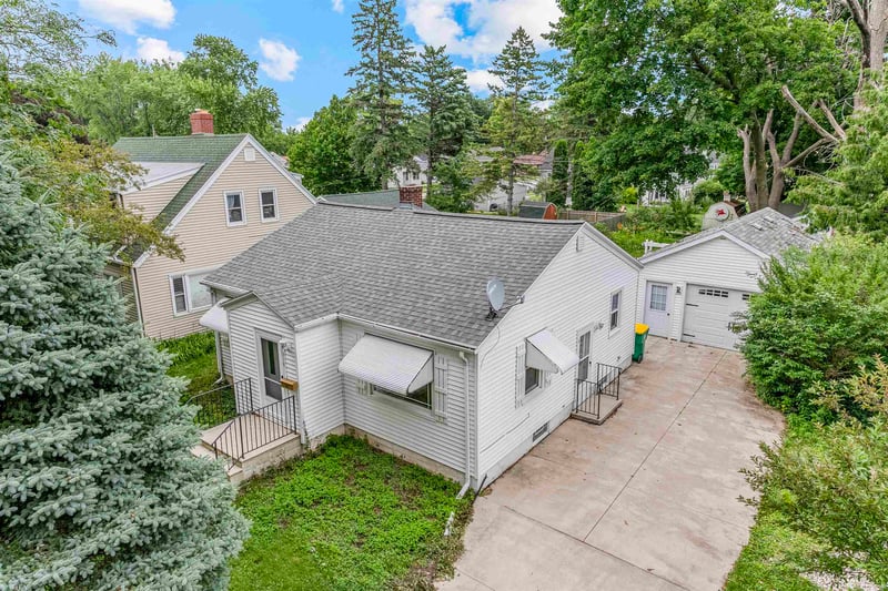 910 Wilson Ave, Green Bay, WI 54303