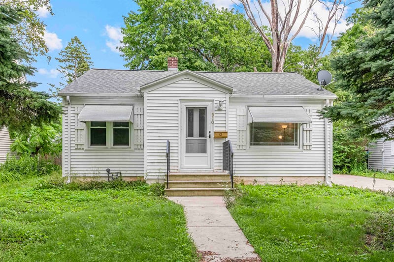 910 Wilson Ave, Green Bay, WI 54303