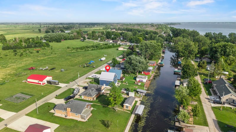 7711 Boom Bay Heights Rd, Larsen, WI 54947-8723