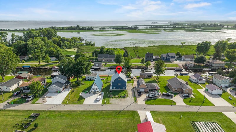 7711 Boom Bay Heights Rd, Larsen, WI 54947-8723