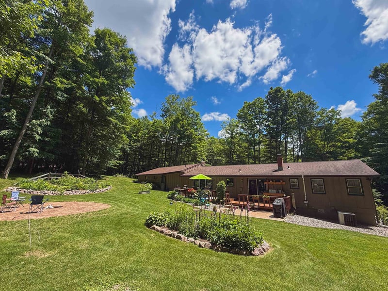 17091 Country Club Rd, Lakewood, WI 54138