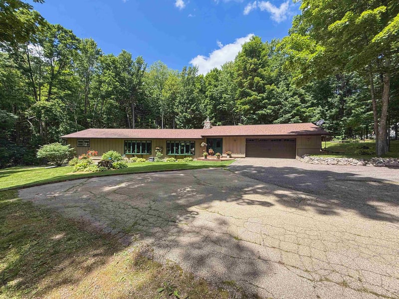 17091 Country Club Rd, Lakewood, WI 54138