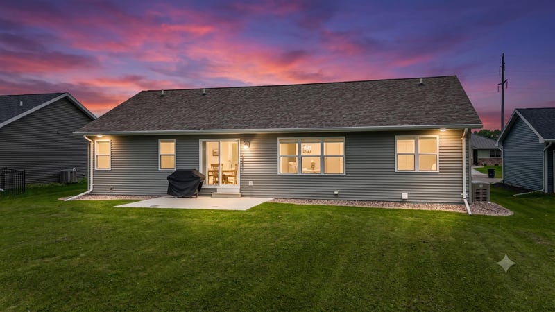 1532 Liberty Ave, Neenah, WI 54956