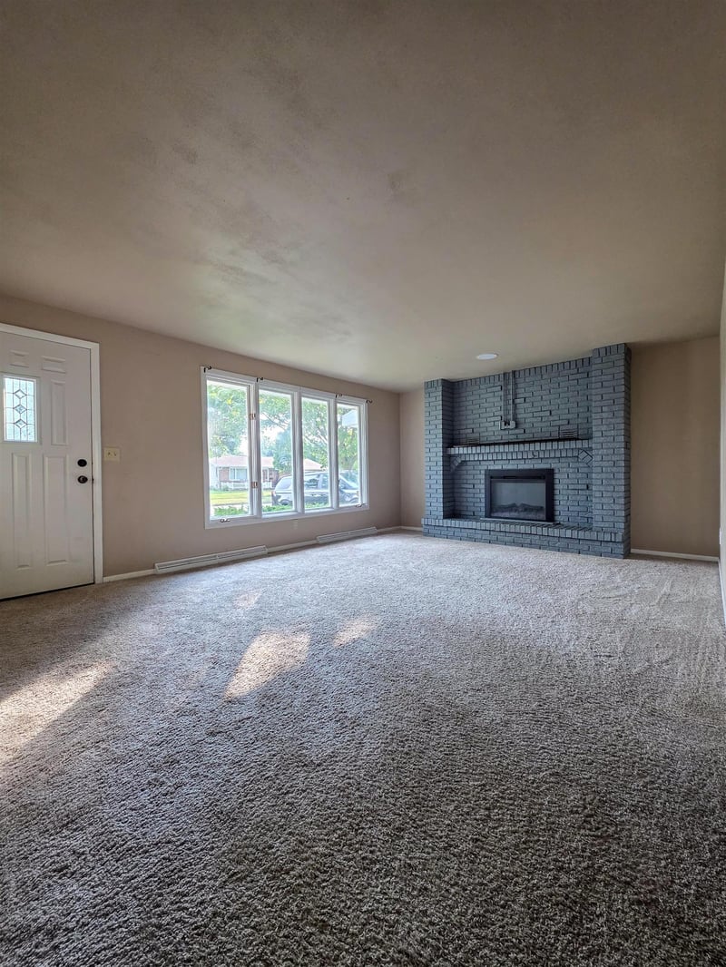1000 W Browning St, Appleton, WI 54914