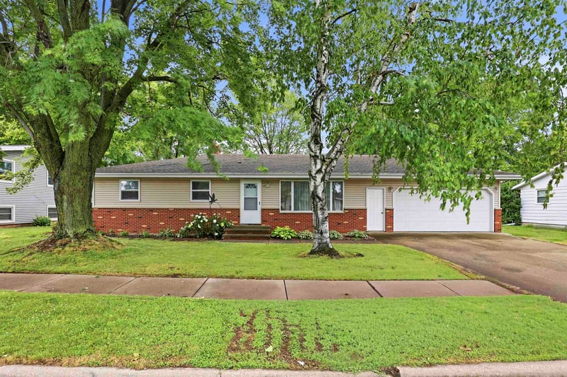 2315 Joyce St, Kaukauna, WI 54130