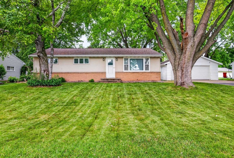 1512 Rexford St, Appleton, WI 54914
