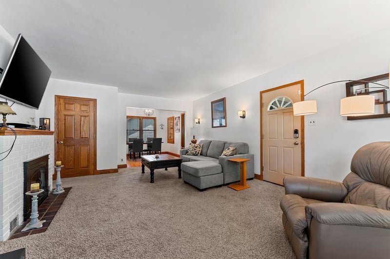 314 Huron St, De Pere, WI 54115