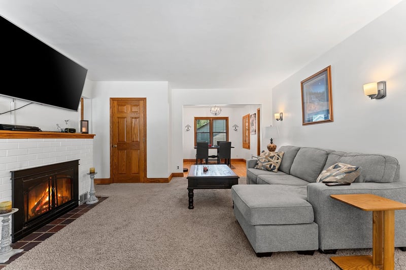 314 Huron St, De Pere, WI 54115