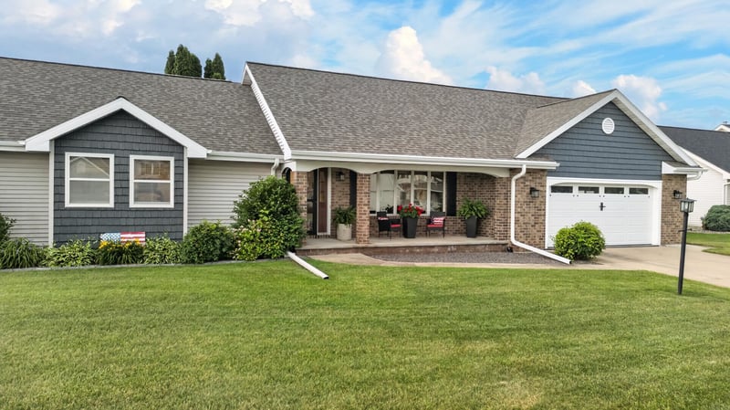 W2593 Oakmeadow Ct, Appleton, WI 54915