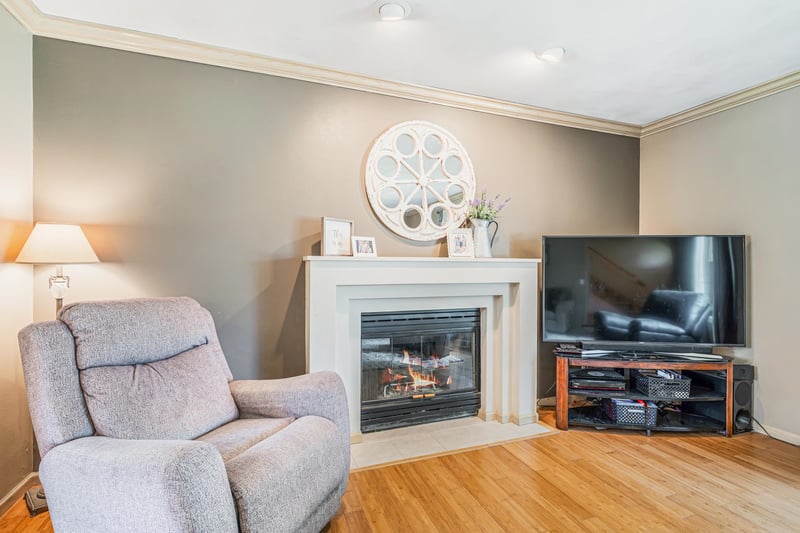 2767 Oakwood Cir, Oshkosh, WI 54904