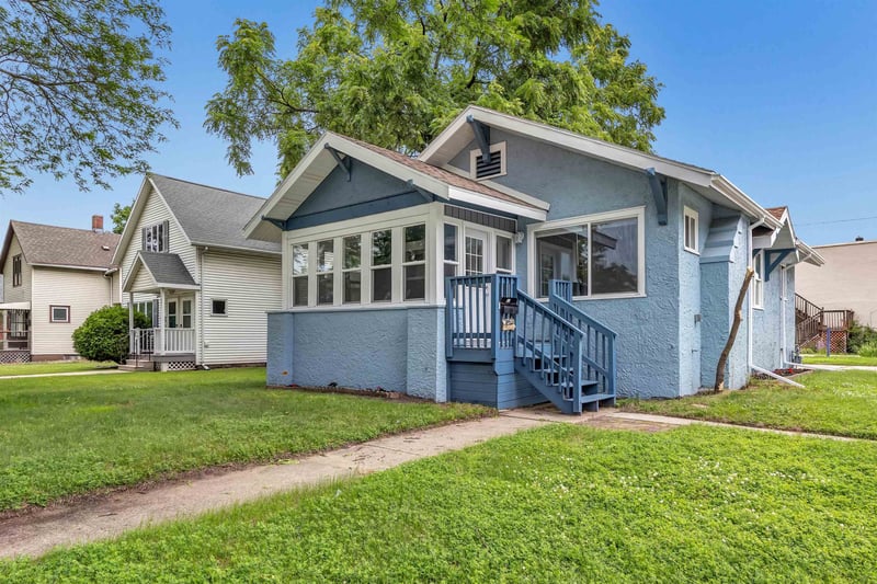 1465 Cedar St, Green Bay, WI 54302