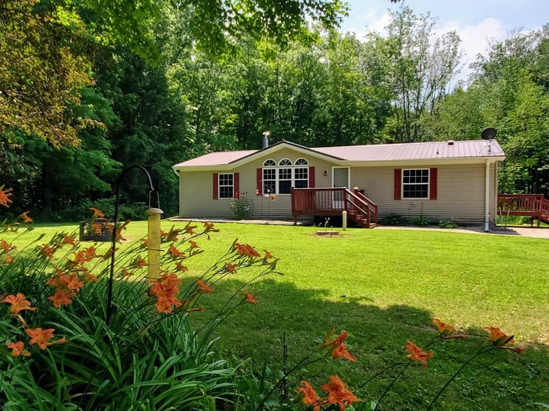 W8297 County Rd I, Clintonville, WI 54929