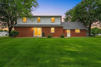 3024 Finger Rd, Green Bay, WI 54311
