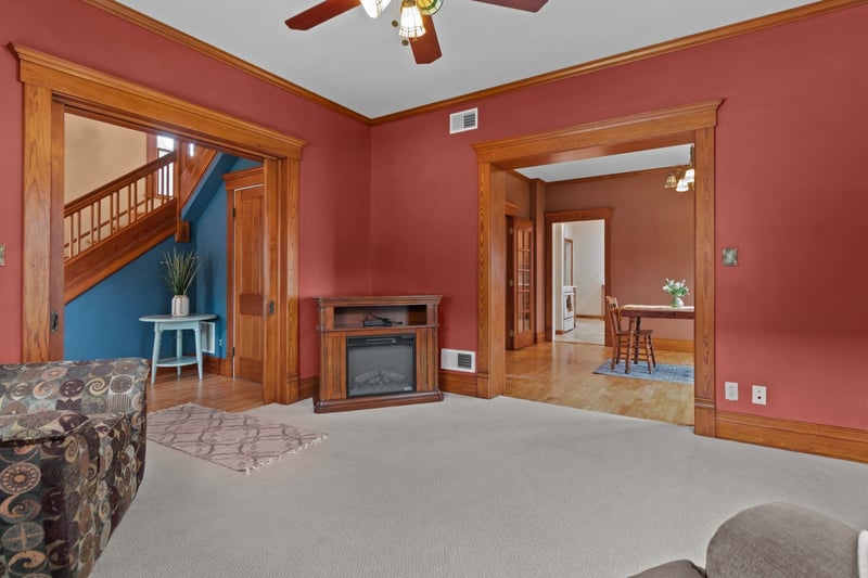 120 Commercial St, Appleton, WI 54911