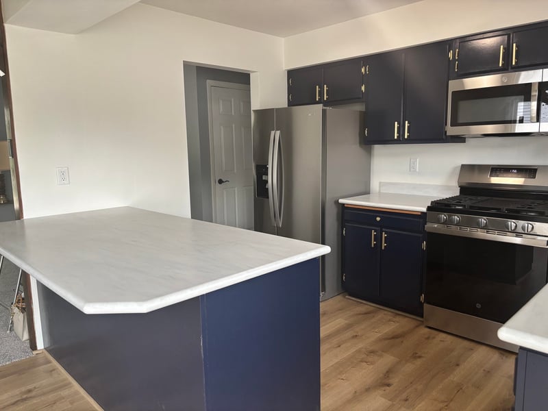 1135 Greenfield Trl, Oshkosh, WI 54904-8033