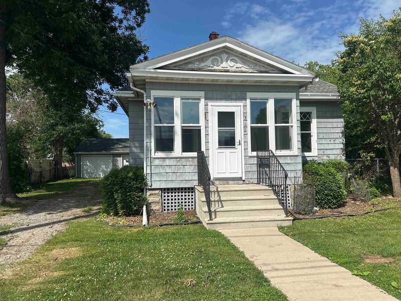 312 Franklin Ave, Neenah, WI 54956-3332