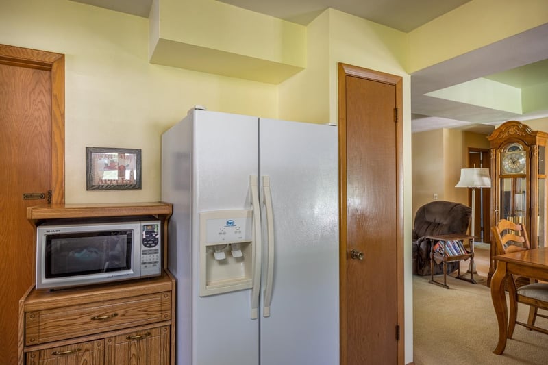 6021 Rosewood Dr, Appleton, WI 54913