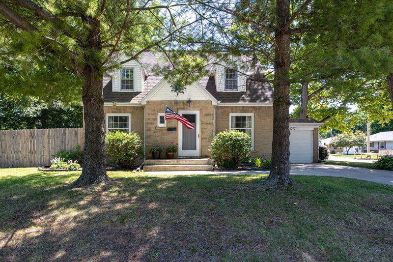 1073 Wisconsin Ave, Kaukauna, WI 54130