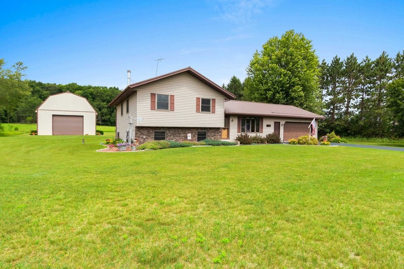 W7264 Belle Plaine Ave, Shawano, WI 54166-0000