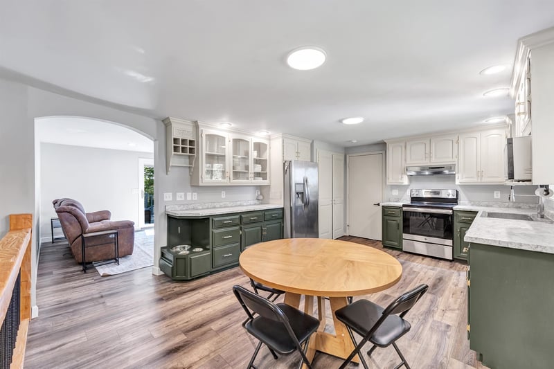 7345 Lemke Dr, Greenleaf, WI 54126-9324