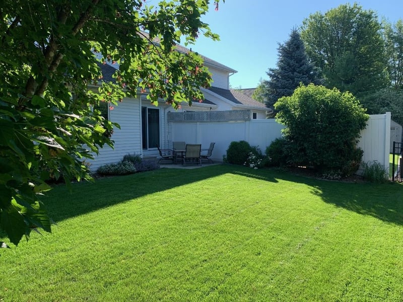 2223 Hopf Ln, De Pere, WI 54115-8119
