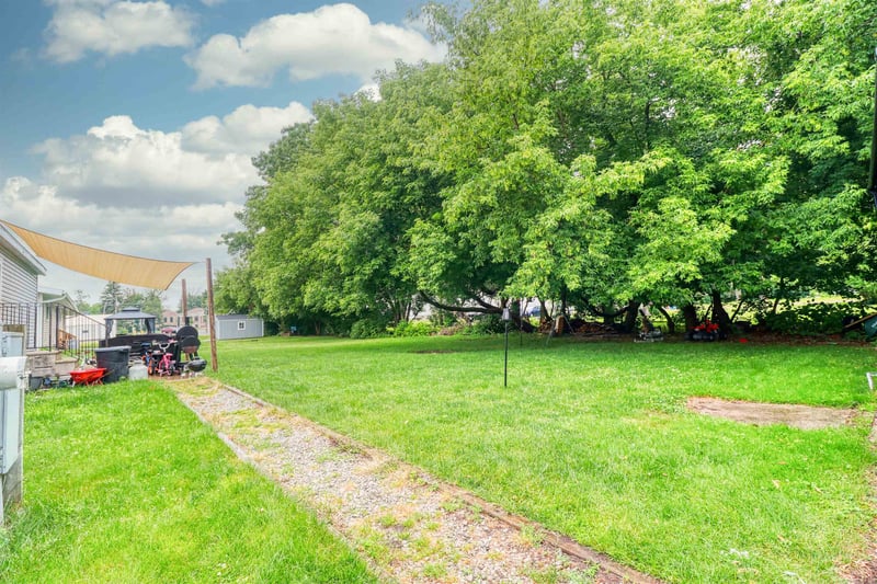 216 Erie Ave, Oconto, WI 54153
