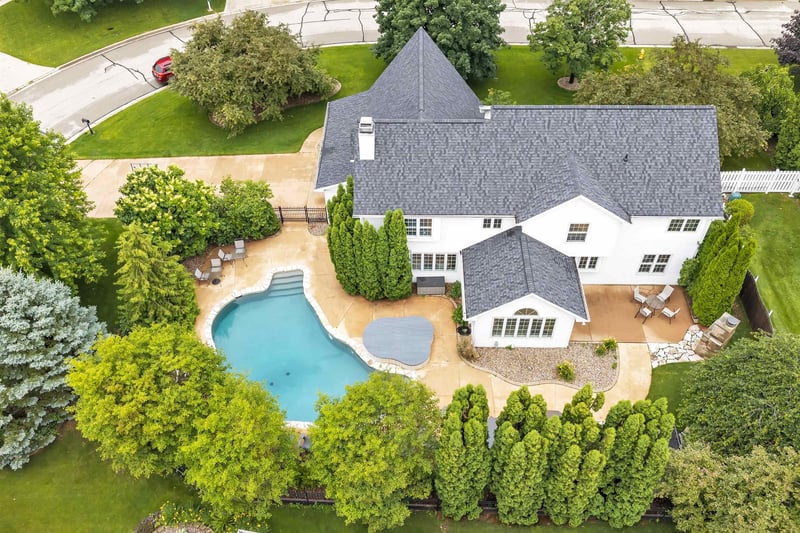 1753 Martinwood Ct, De Pere, WI 54115