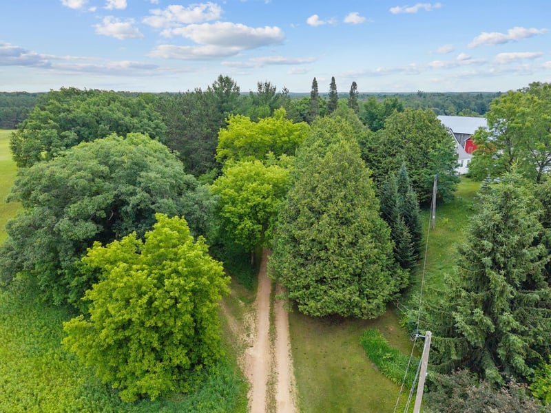 W5999 County Road T, Shawano, WI 54166