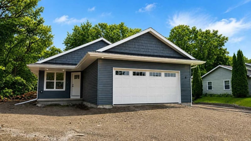 768 Konnor Ct, Omro, WI 54963