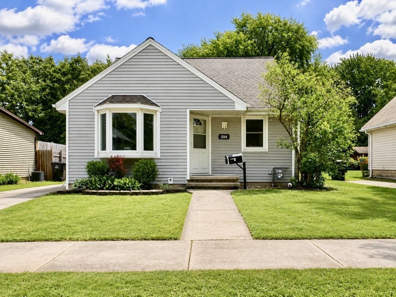 1844 Jefferson St, Appleton, WI 54915