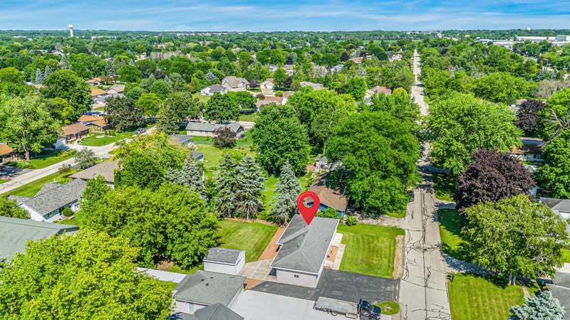 3332 1st Ave, Appleton, WI 54914