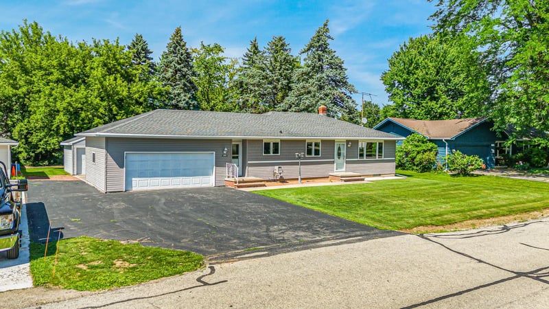 3332 1st Ave, Appleton, WI 54914