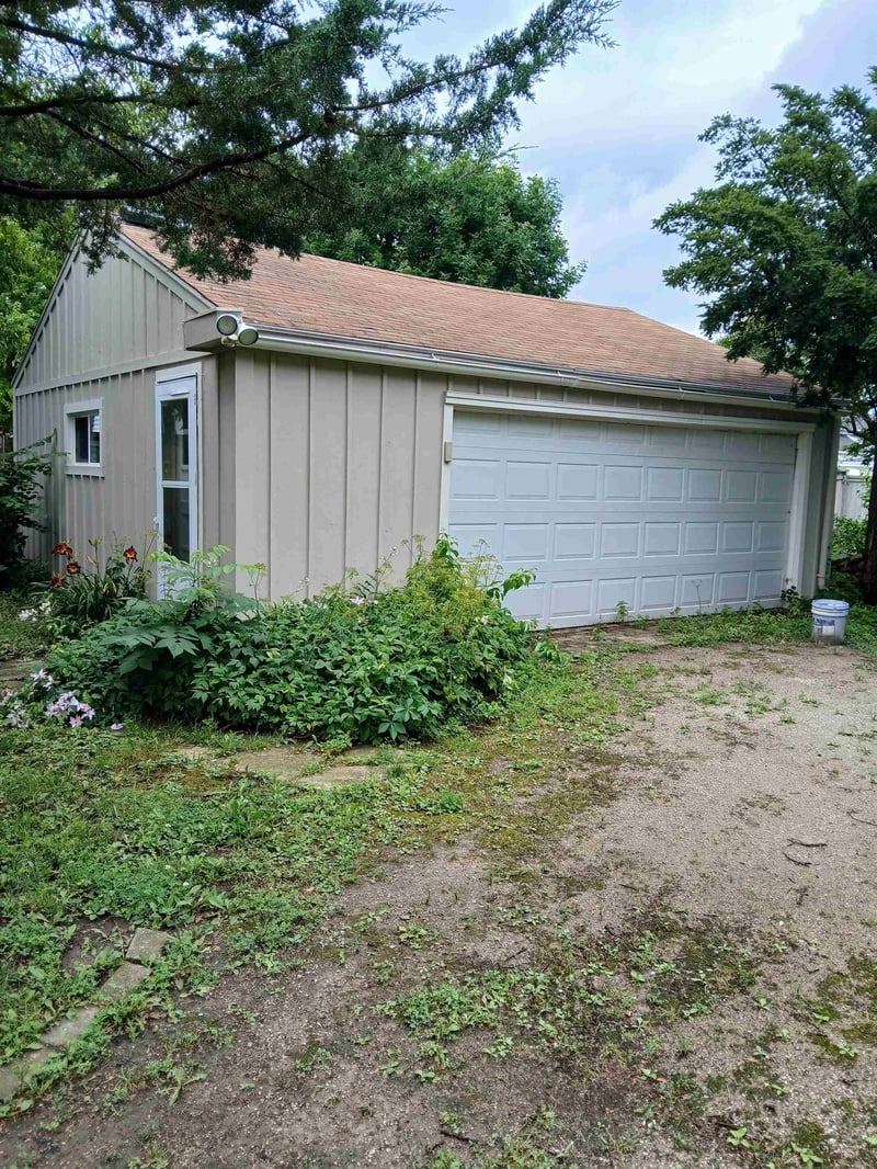 236 South Park Ave, Oshkosh, WI 54902-5120