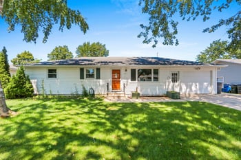 621 Karl St, Green Bay, WI 54301-2218