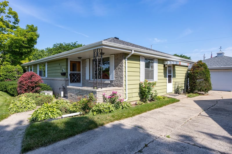 420 Lindbergh St, Appleton, WI 54911