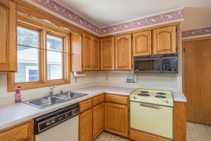 420 Lindbergh St, Appleton, WI 54911